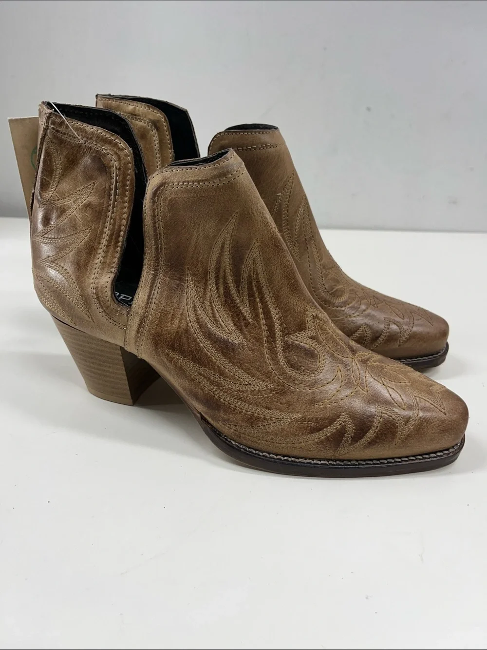 New Roper Womens Rowdy Leather Booties Slip On Heeled Western Size 7.5